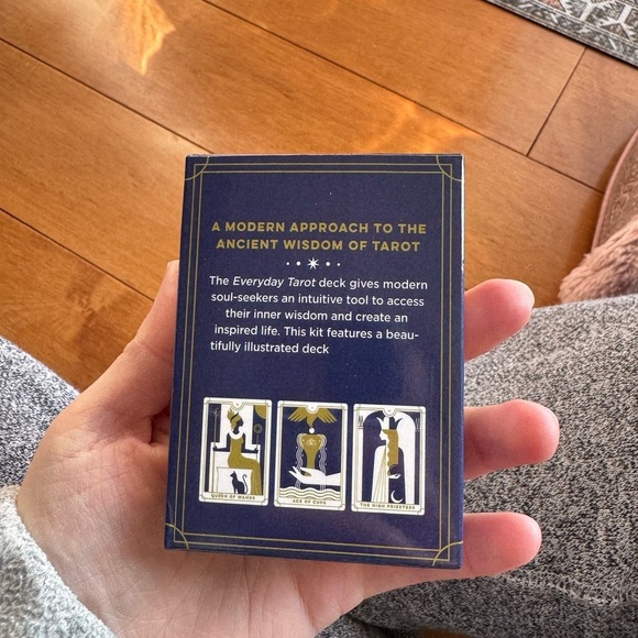 Everyday Tarot Card Deck - Picture 3 of 7
